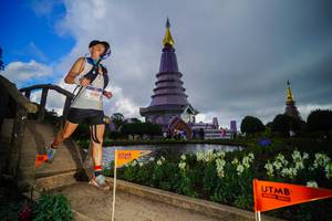 BIB: 6300
                            <button type="button" onclick="openModal(19229432)" class="btn btn-primary btn-sm float-right btn-popup" data-toggle="modal" data-target=".modal-high-quality">
                        <i class="fas fa-shopping-cart"></i> Add to Cart
                    </button>
                                            <button type="button" onclick="isThisMe(19229432, true)" class="btn btn-success btn-sm float-right btn-popup btn-isme hidden" data-toggle="tooltip" data-placement="bottom" title="นี่คือรูปของคุณใช่ไหม คลิกที่นี่เพื่อเอาเข้าอัลบั้ม">
                        <i class="fas fa-plus"></i> Add to album
                    </button>
                    <button type="button" onclick="isThisMe(19229432, false)" class="btn btn-warning btn-sm float-right btn-popup btn-isnotme hidden">
                        <i class="fas fa-ban"></i> Remove from album
                    </button>